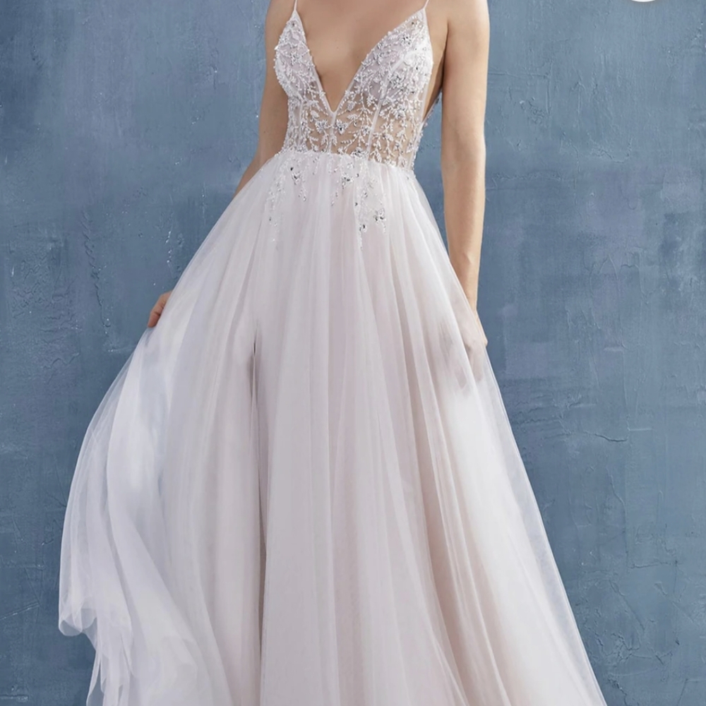 Andrea and Leo A0672 wedding dress size 6